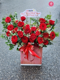 Hộp hoa, giỏ hoa chúc mừng MS572