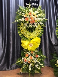 Hoa chia buồn MS67