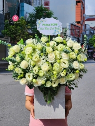 Hộp hoa, giỏ hoa chúc mừng MS583