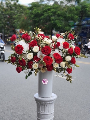 Bình hoa tươi HTL16